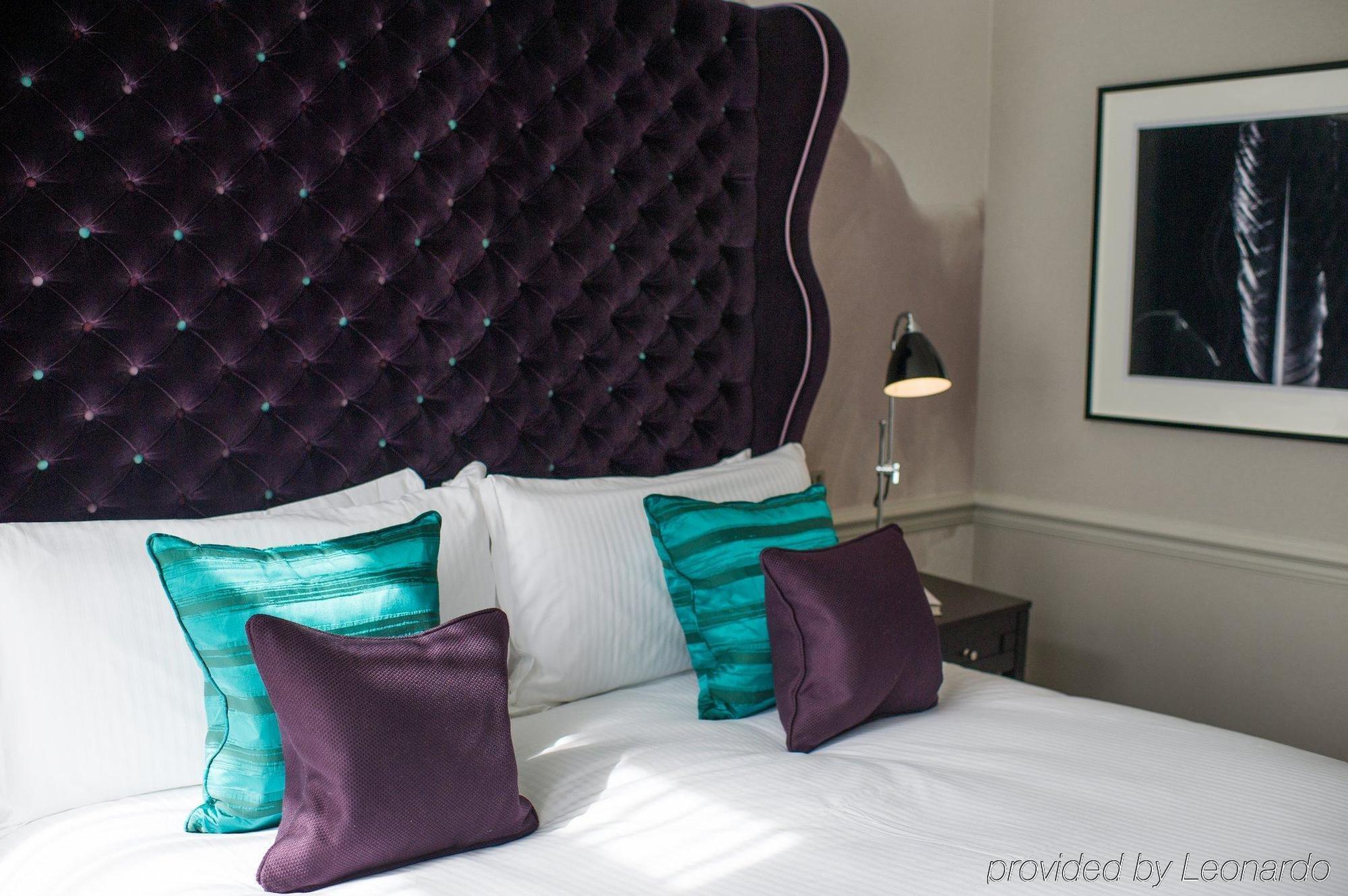 The Ampersand Hotel - Small Luxury Hotels Of The World Лондон Стая снимка A bed with cushions